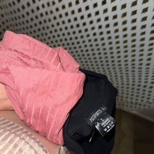 Bundle set of pants pink flowy and seamless leggings size L